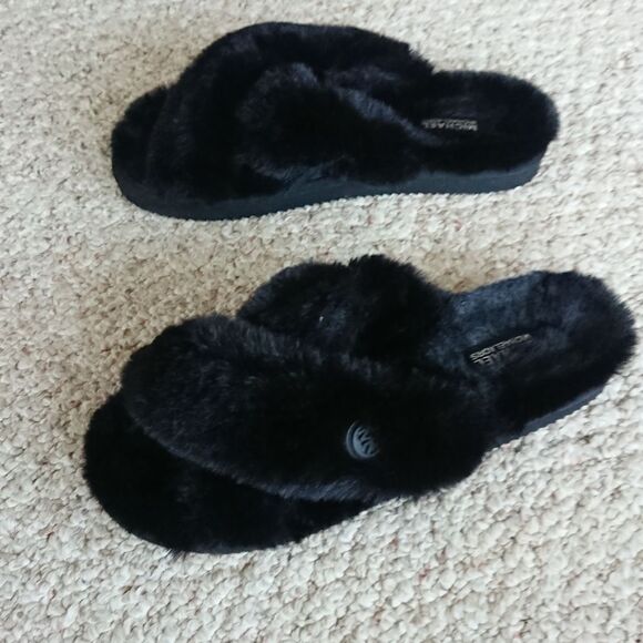 MICHAEL Michael Kors Lala Faux Fur Slipper in Black Size 8.5 - Picture 1 of 10